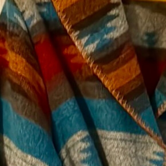 Lightweight &  Cozy - Picture 11 of 11